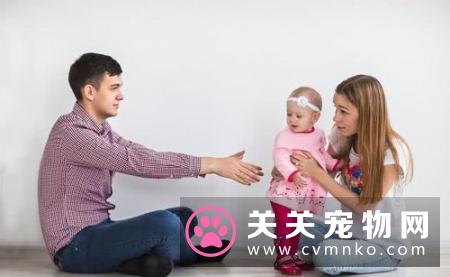 网友要出门，妈妈没带钥匙，于是…想到了家里的狗